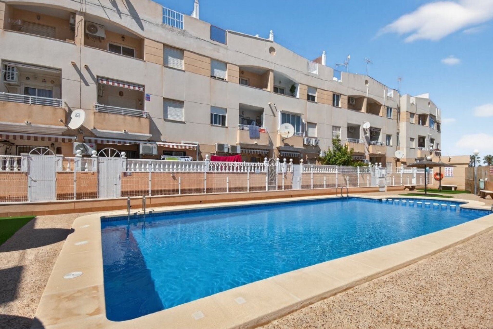 Resale - Apartments -
Torrevieja - Calas blanca