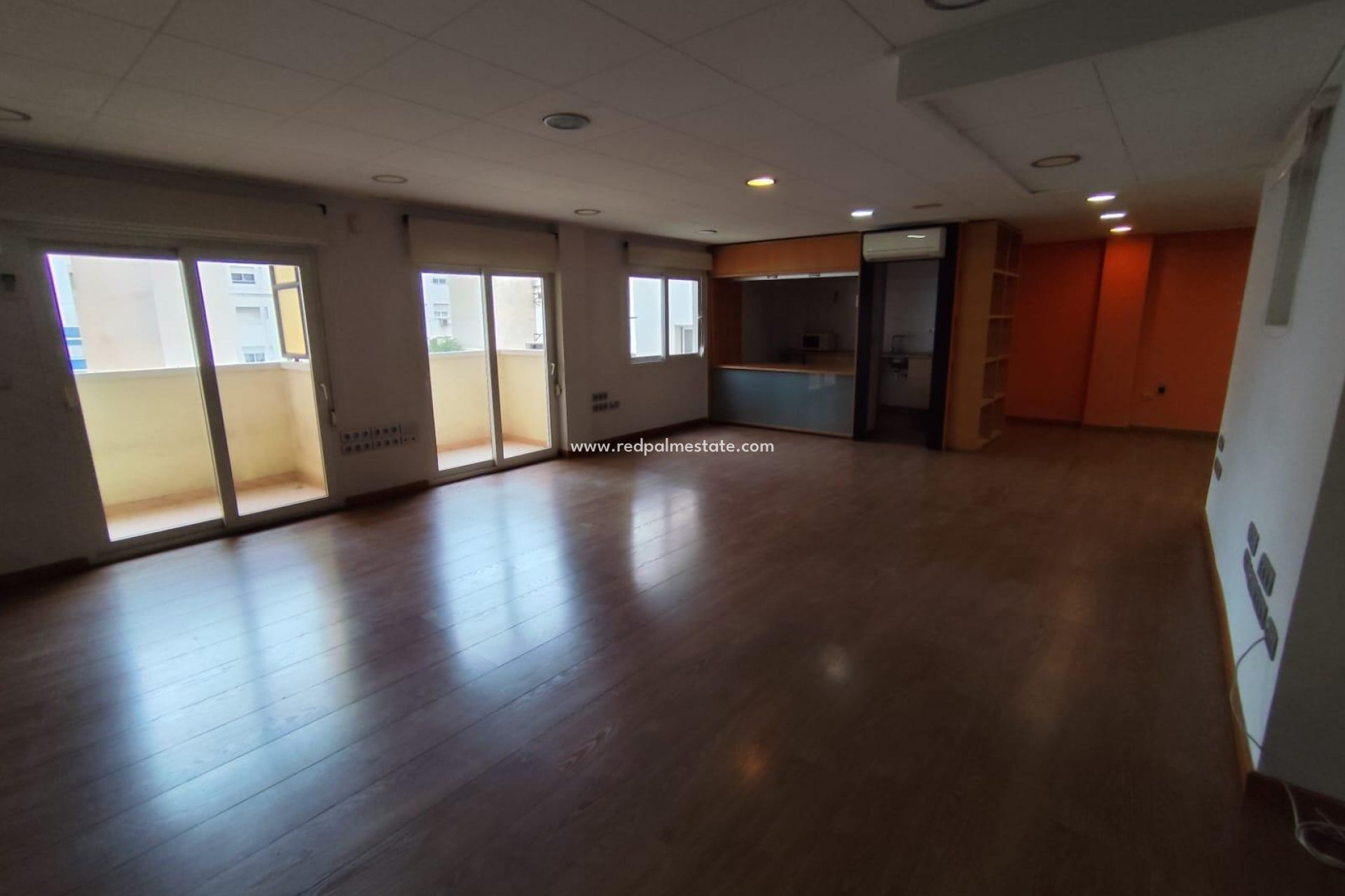 Resale - Apartments -
Torrevieja - Center