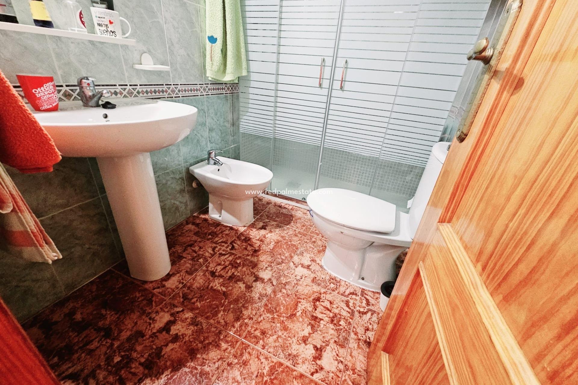 Resale - Apartments -
Torrevieja - Center