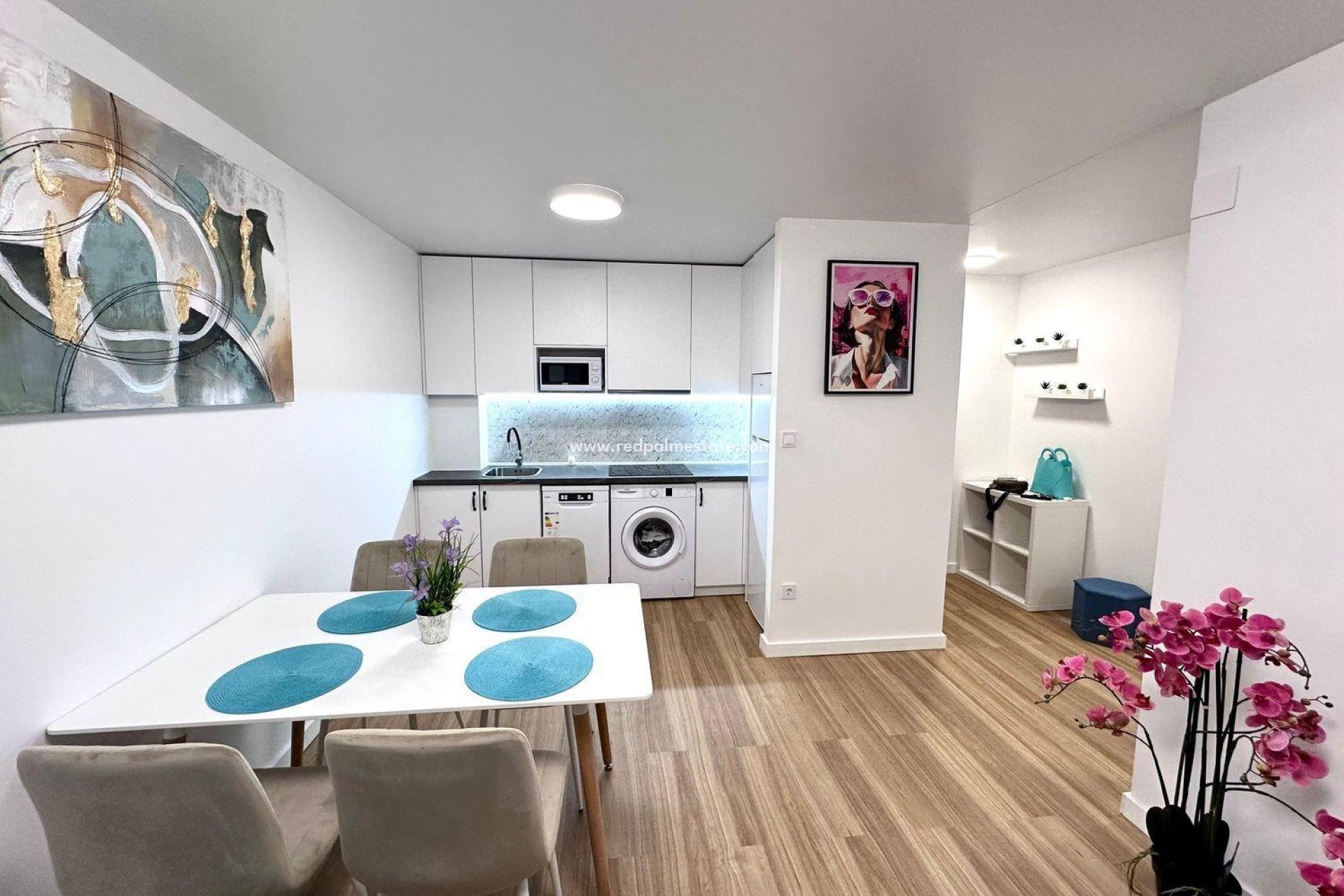 Resale - Apartments -
Torrevieja - Center