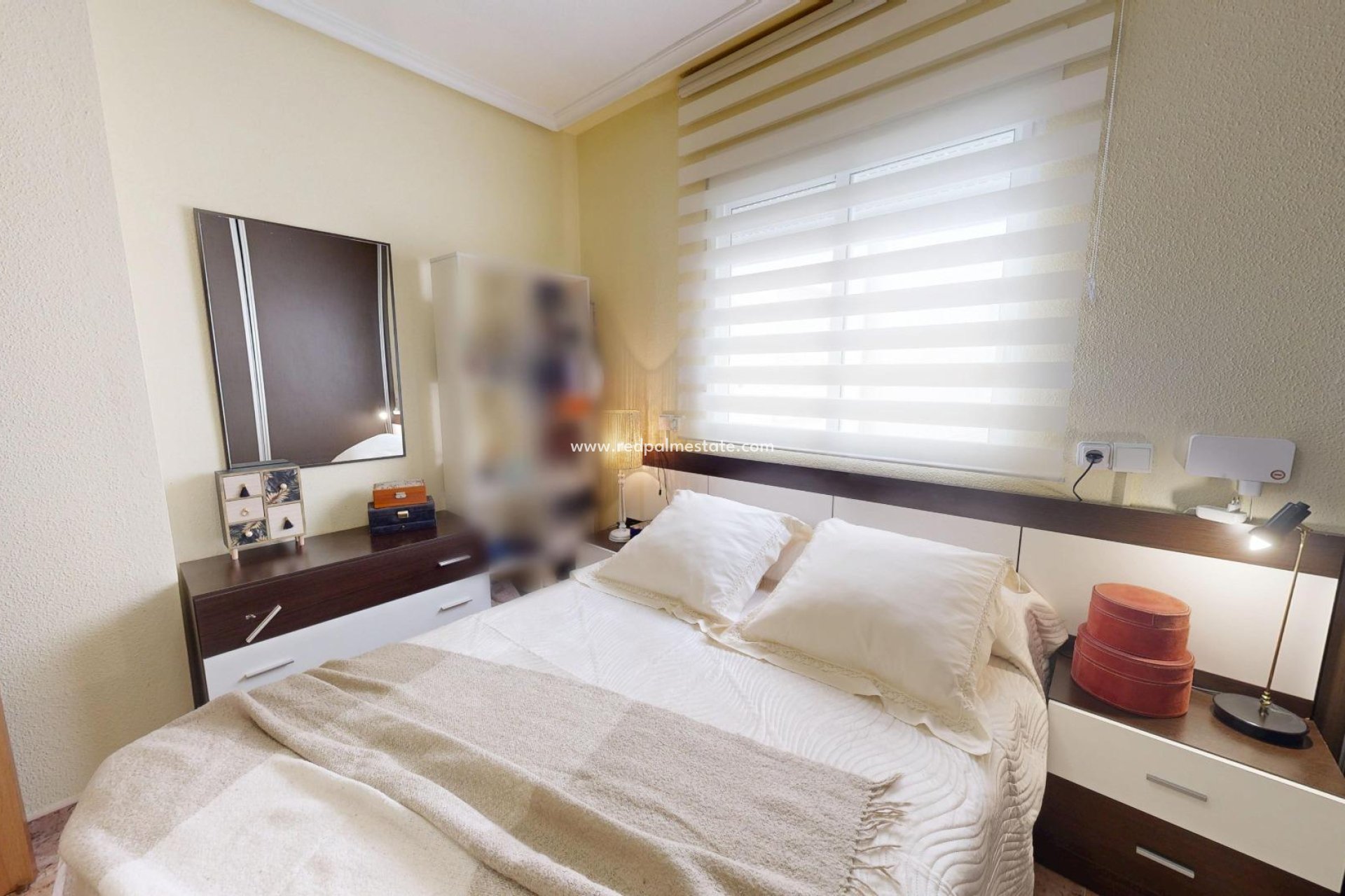 Resale - Apartments -
Torrevieja - Center