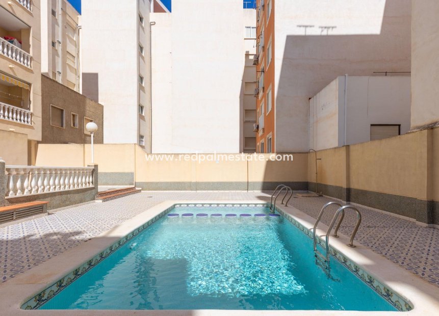 Resale - Apartments -
Torrevieja - Center