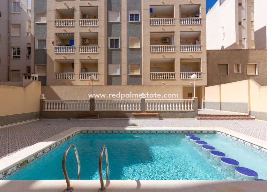 Resale - Apartments -
Torrevieja - Center