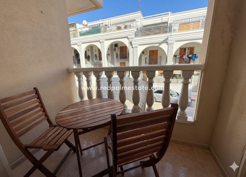 Resale - Apartments -
Torrevieja - Center