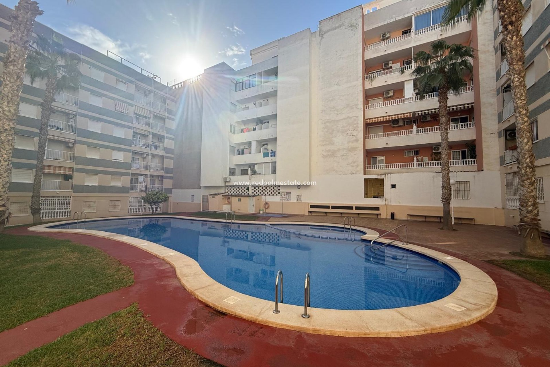 Resale - Apartments -
Torrevieja - Center