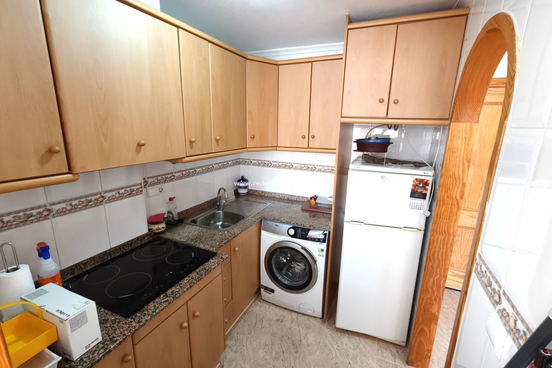 Resale - Apartments -
Torrevieja - Center