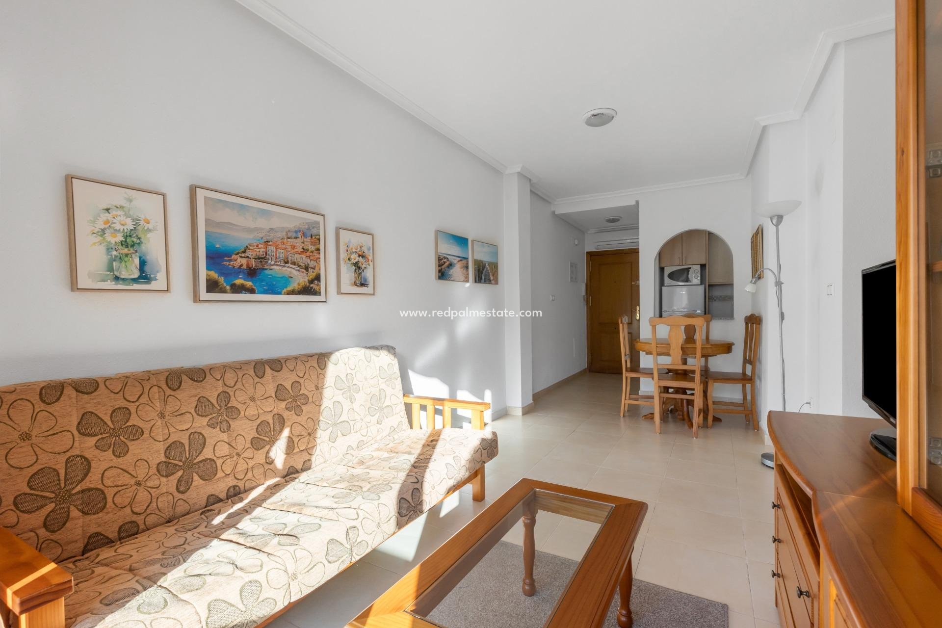 Resale - Apartments -
Torrevieja - Center