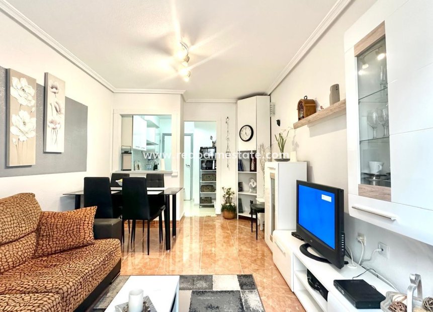 Resale - Apartments -
Torrevieja - Center