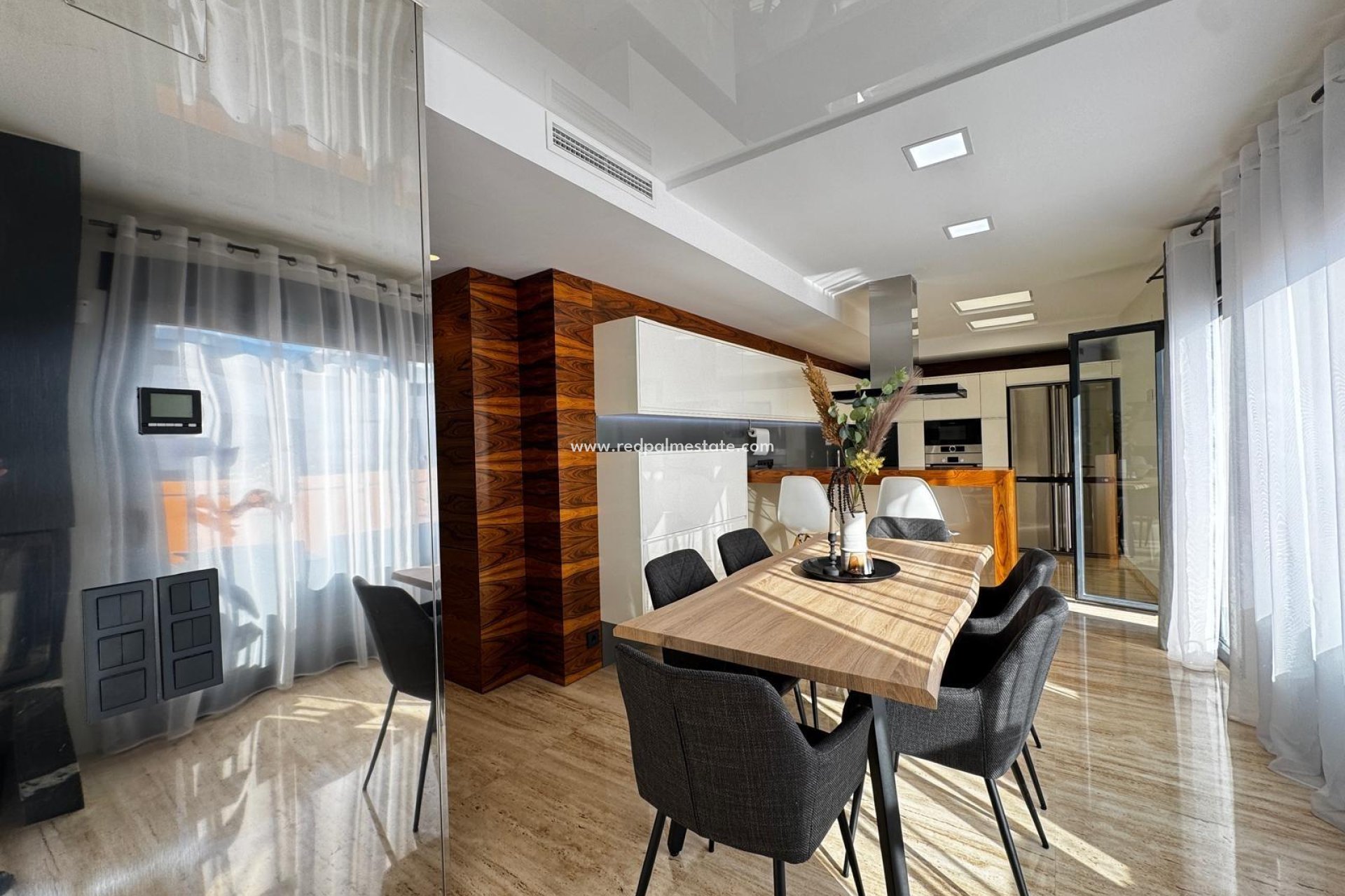 Resale - Apartments -
Torrevieja - Center