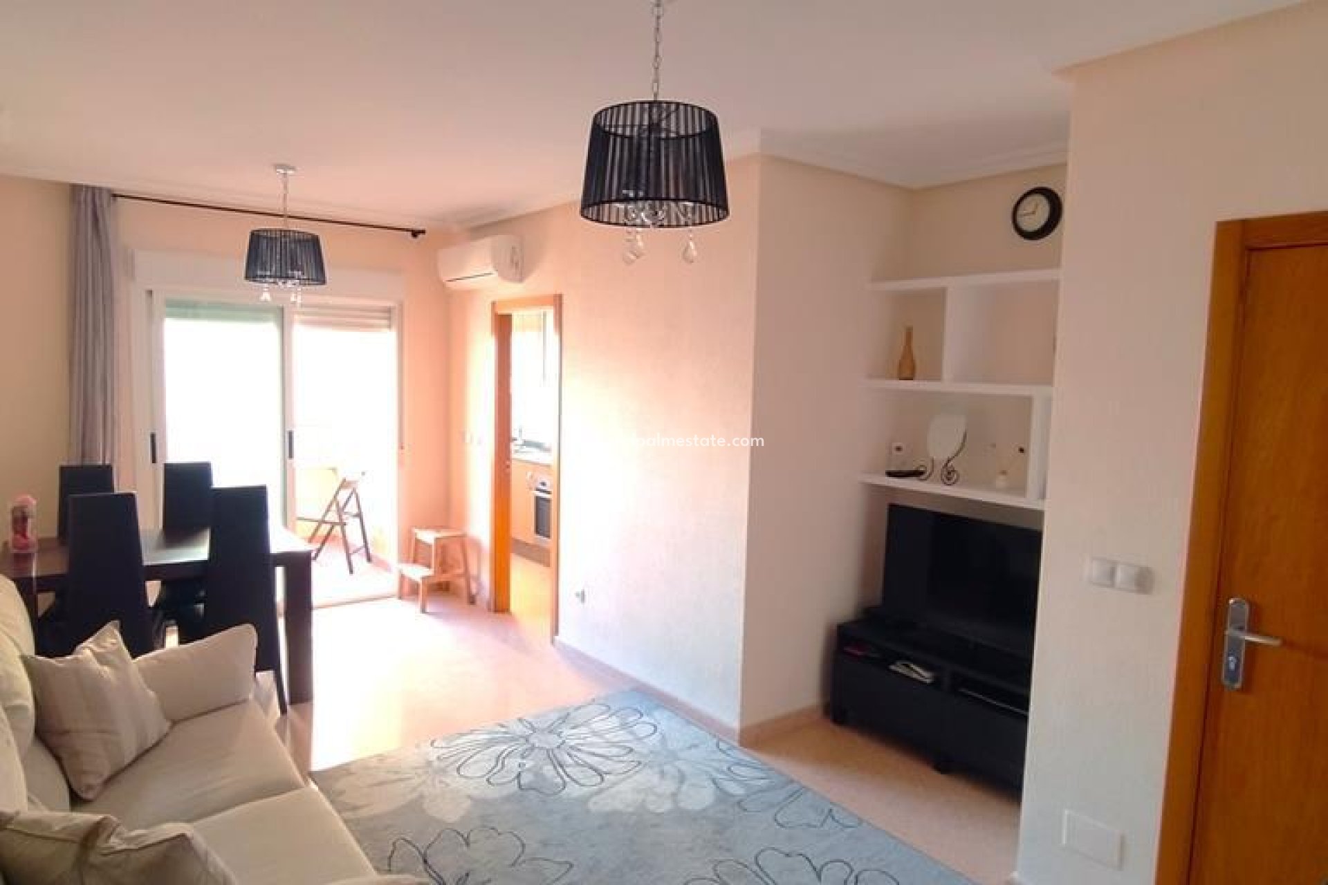 Resale - Apartments -
Torrevieja - CENTRO CASCO URBANO