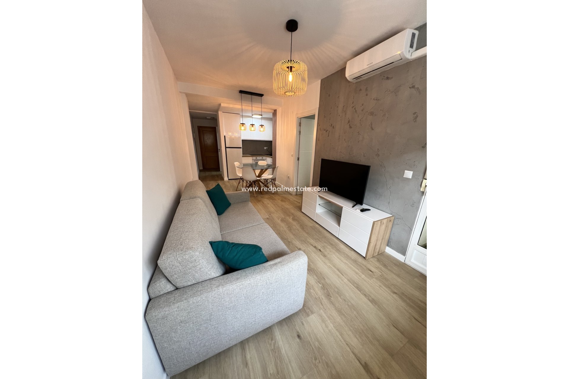 Resale - Apartments -
Torrevieja - Centro Torrevieja