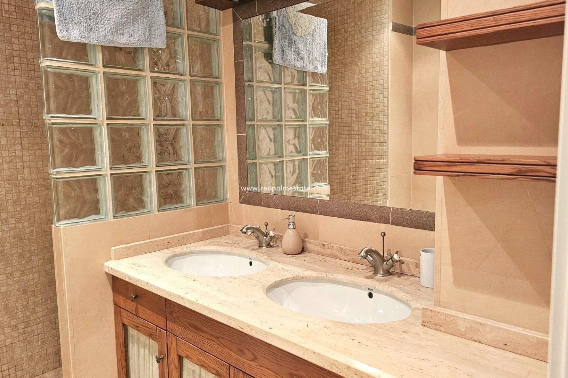 Resale - Apartments -
Torrevieja - Centro Torrevieja