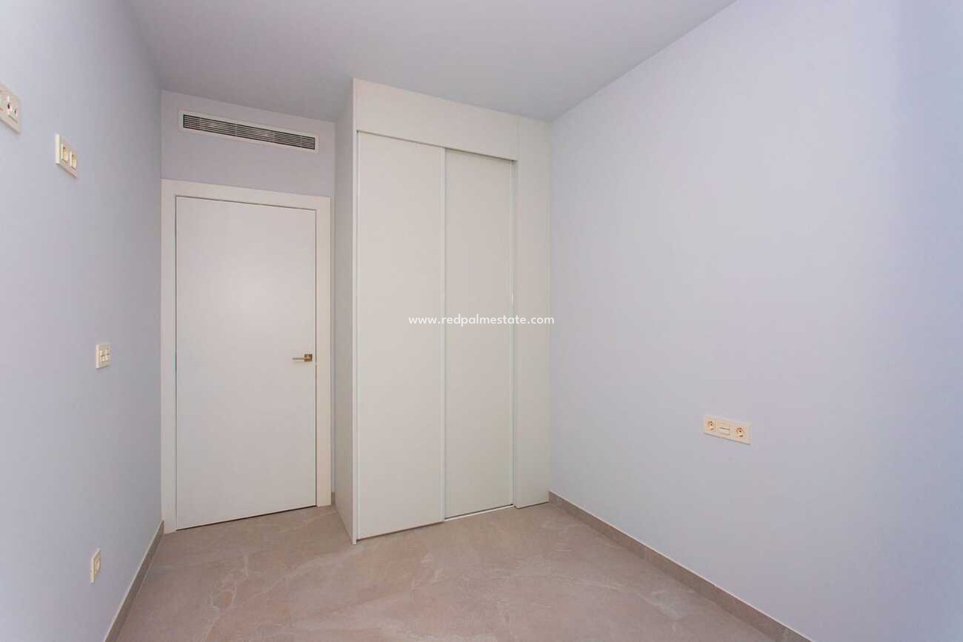 Resale - Apartments -
Torrevieja - Centro Torrevieja
