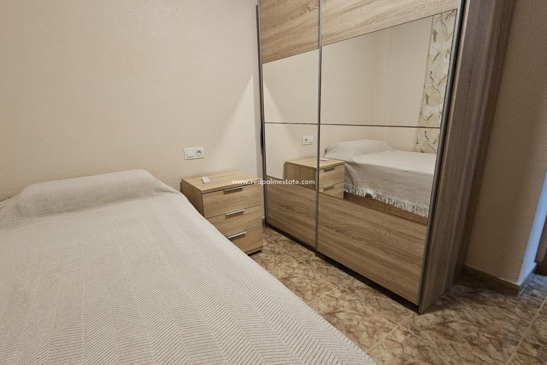 Resale - Apartments -
Torrevieja - Centro Torrevieja