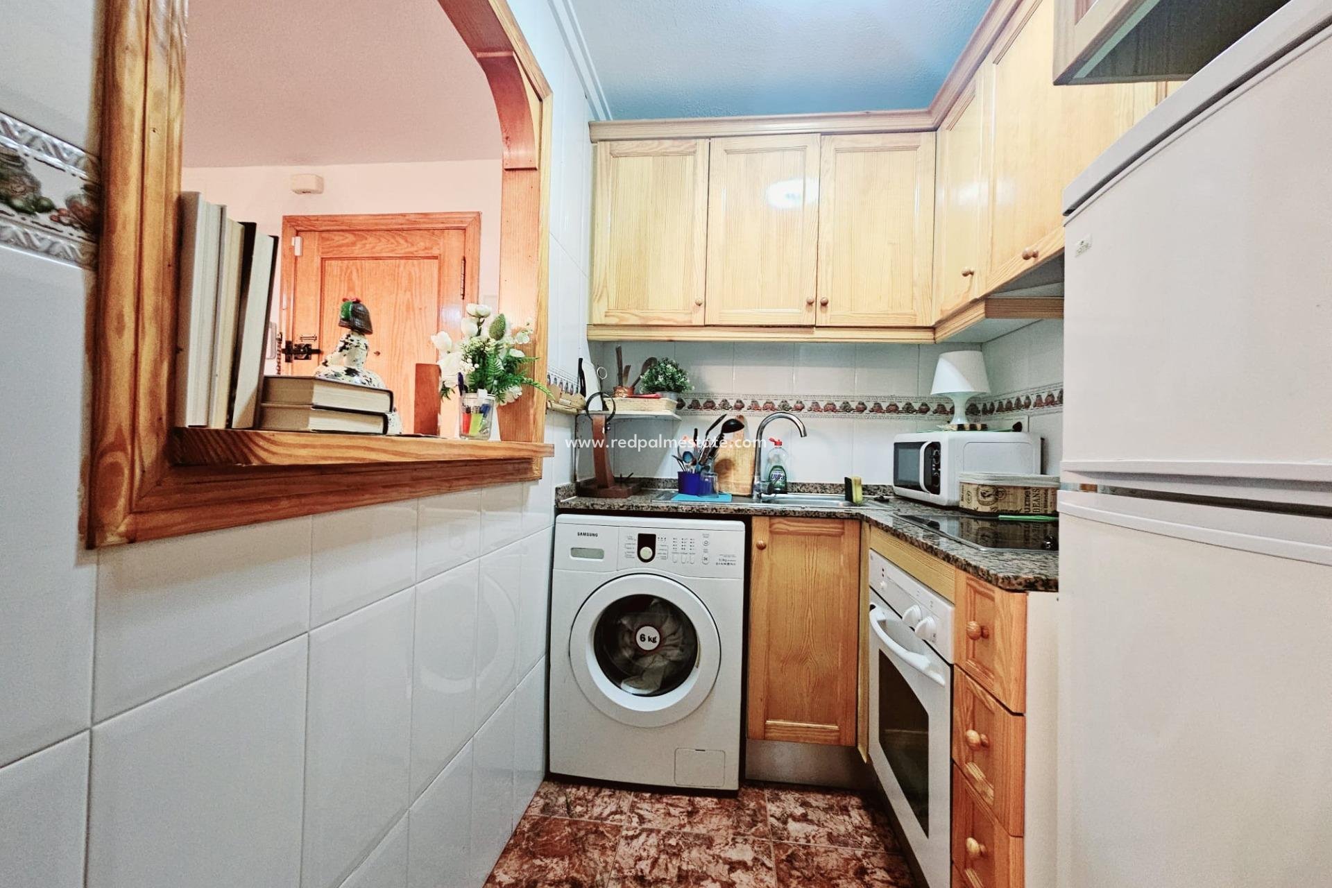 Resale - Apartments -
Torrevieja - Centro Torrevieja