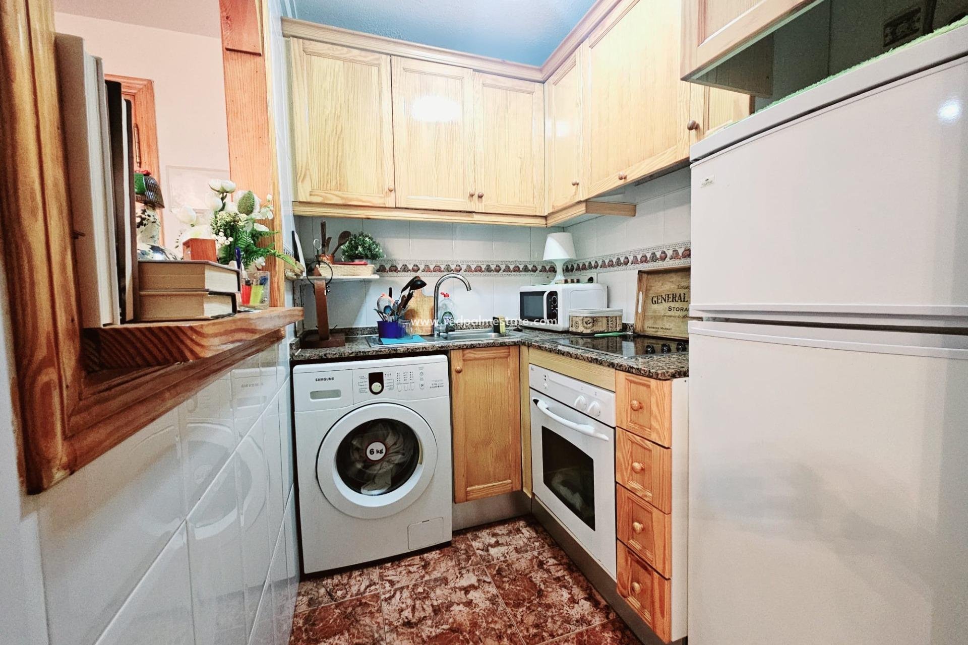 Resale - Apartments -
Torrevieja - Centro Torrevieja