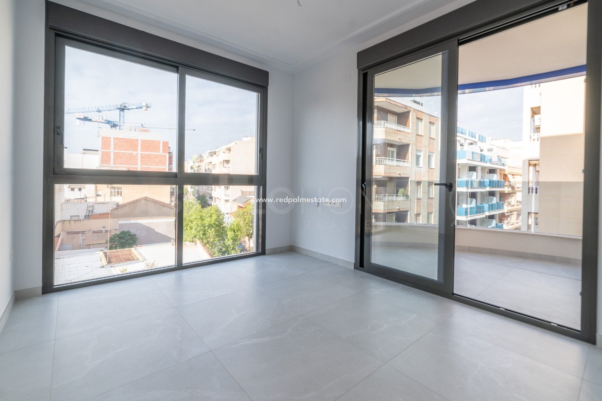 Resale - Apartments -
Torrevieja - Centro Torrevieja