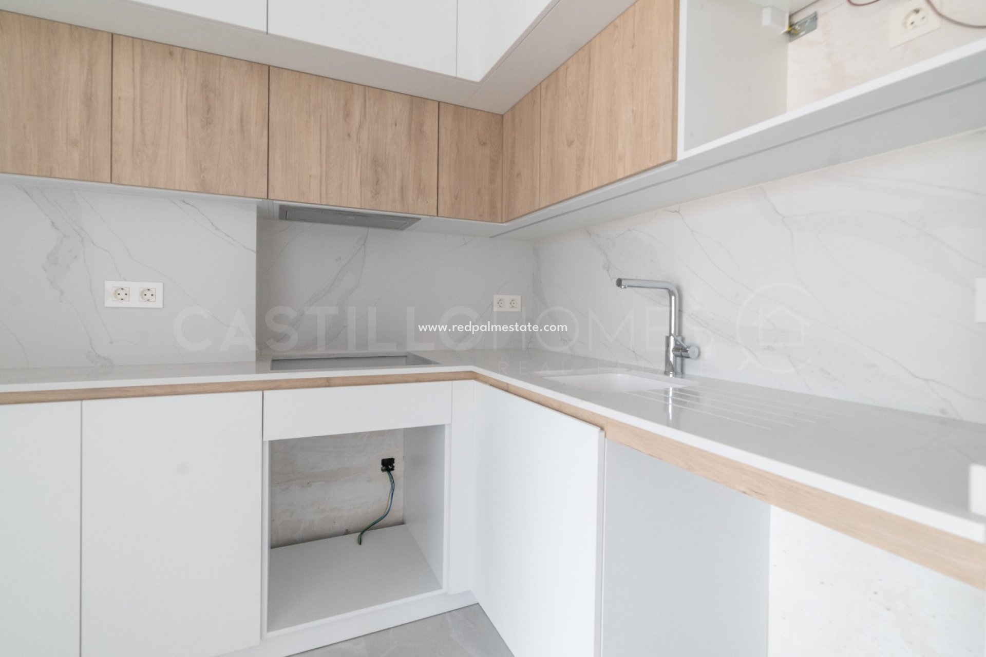 Resale - Apartments -
Torrevieja - Centro Torrevieja