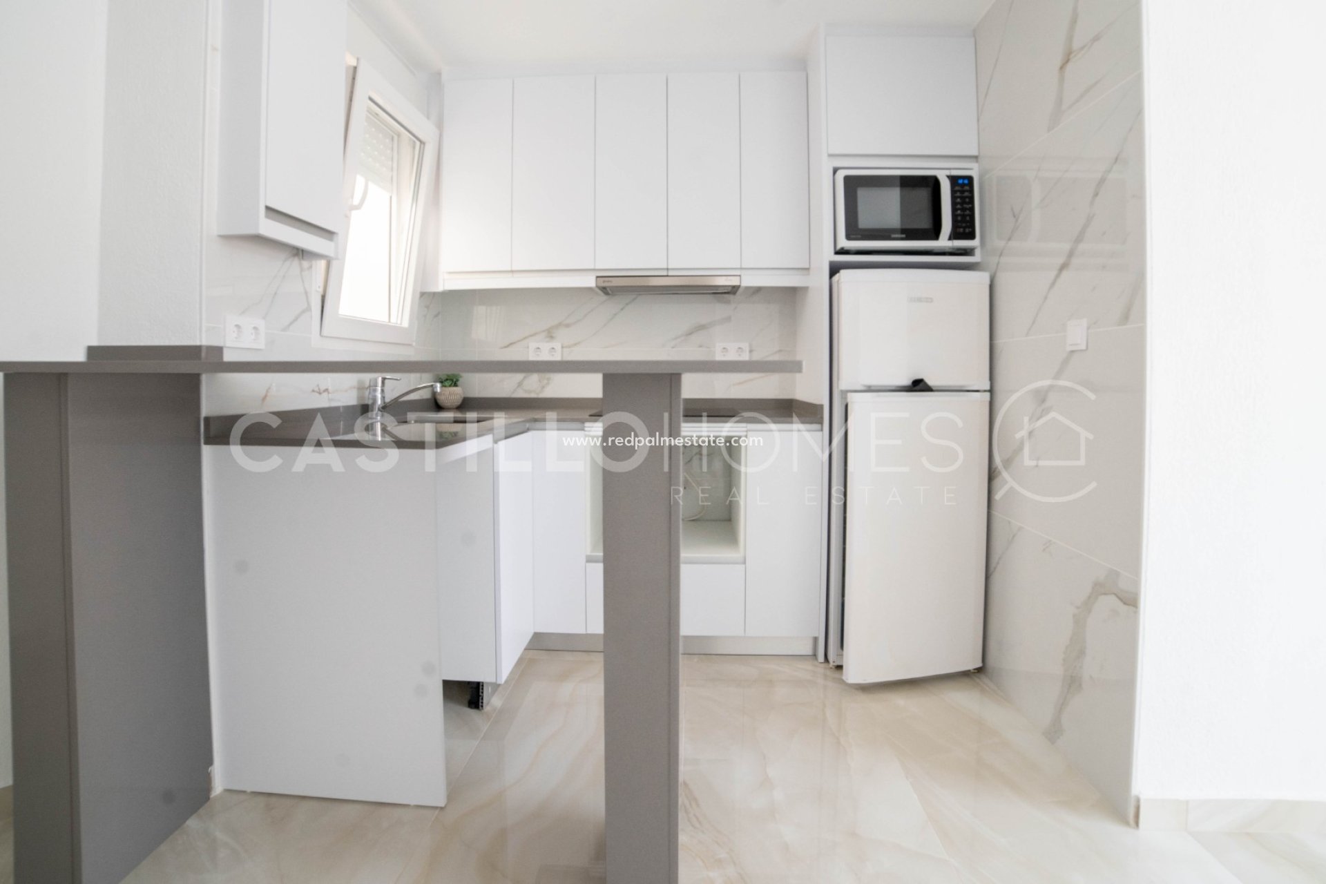 Resale - Apartments -
Torrevieja - Centro Torrevieja