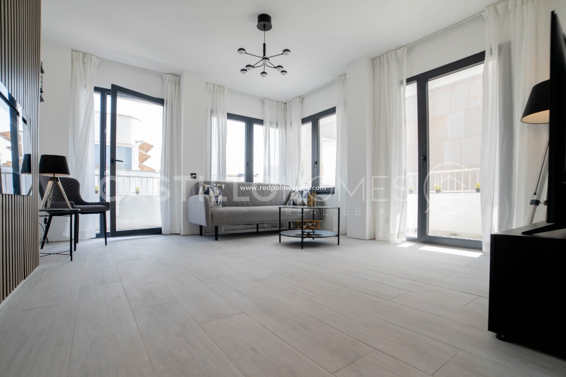 Resale - Apartments -
Torrevieja - Centro Torrevieja