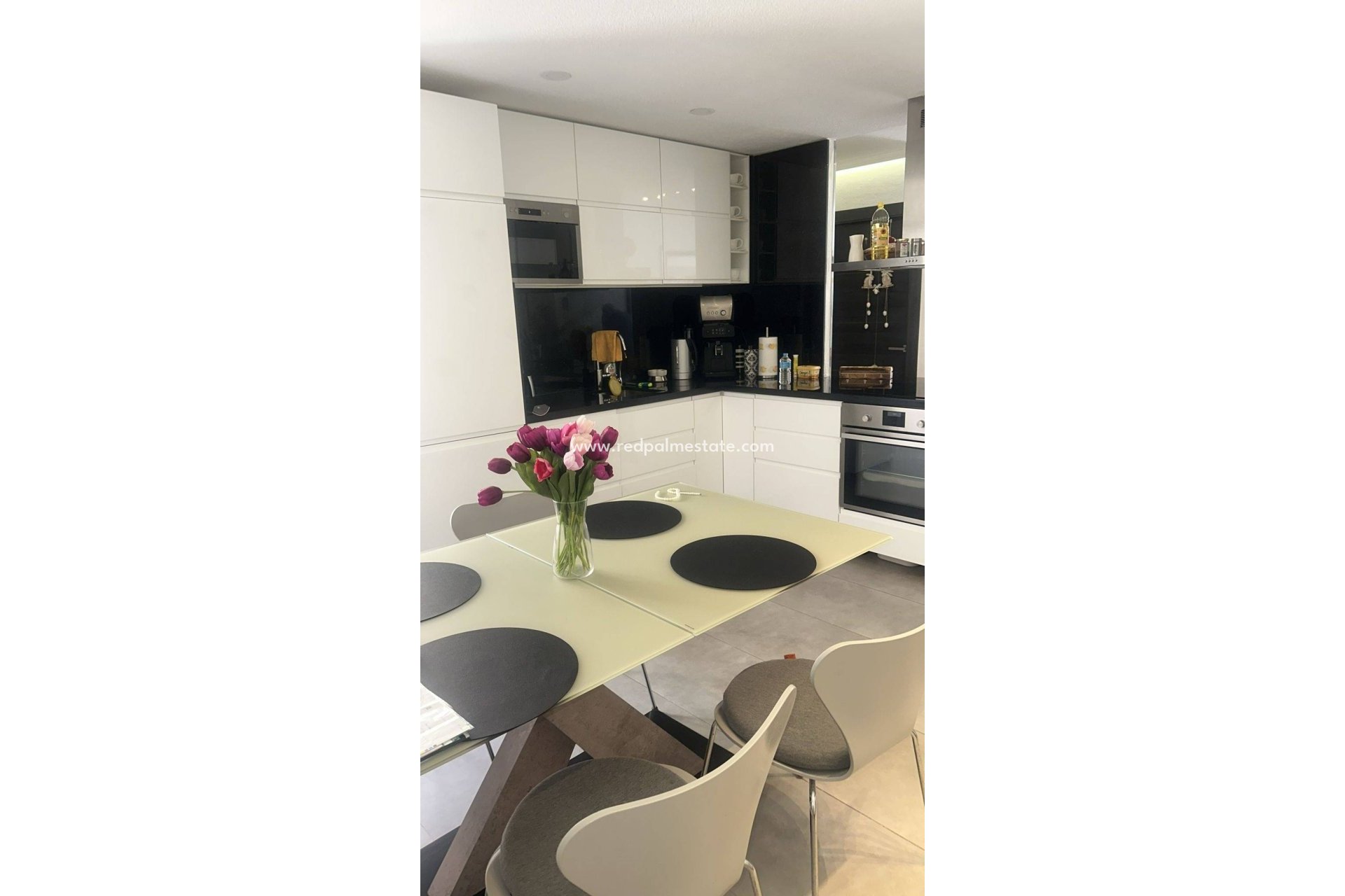 Resale - Apartments -
Torrevieja - Centro Torrevieja