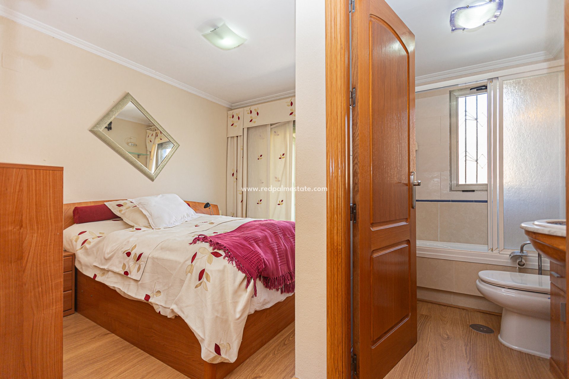 Resale - Apartments -
Torrevieja - Centro Torrevieja