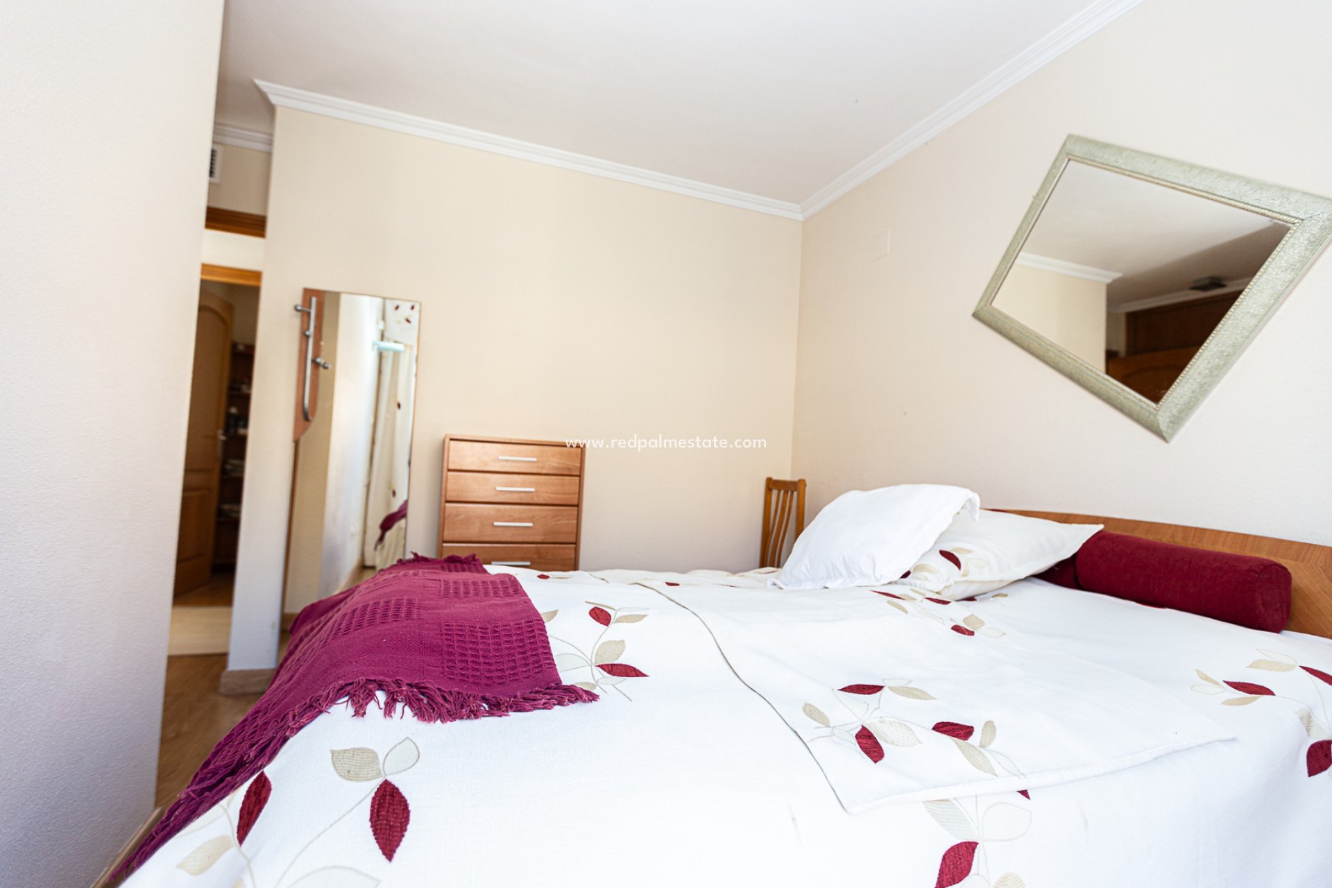 Resale - Apartments -
Torrevieja - Centro Torrevieja