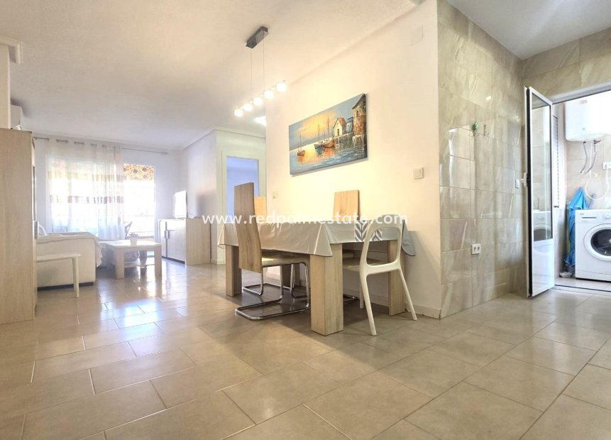 Resale - Apartments -
Torrevieja - Centro Torrevieja