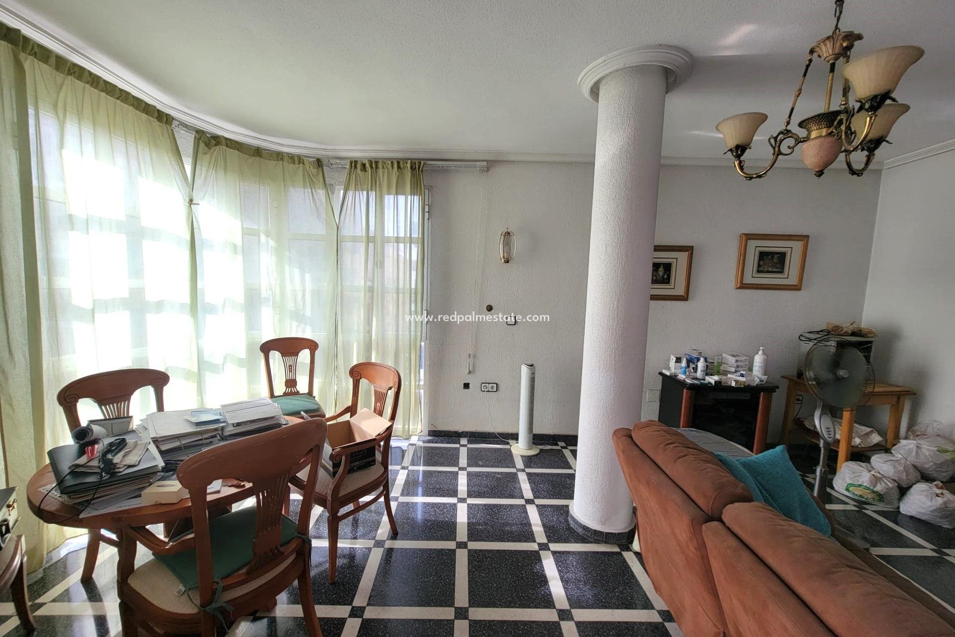 Resale - Apartments -
Torrevieja - Centro Torrevieja