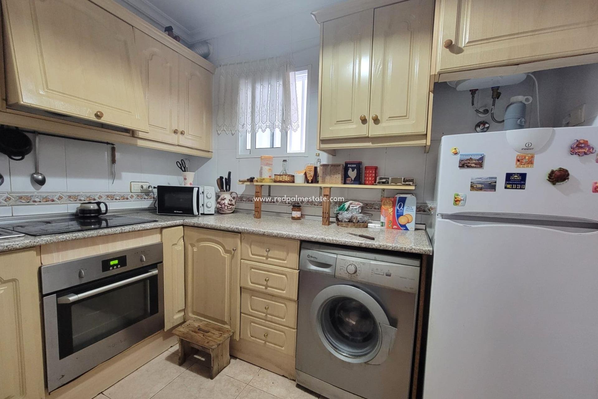 Resale - Apartments -
Torrevieja - Centro Torrevieja