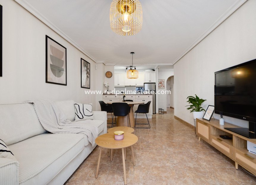 Resale - Apartments -
Torrevieja - Centro Torrevieja