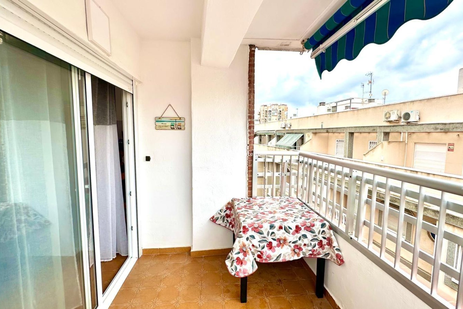 Resale - Apartments -
Torrevieja - Centro Torrevieja