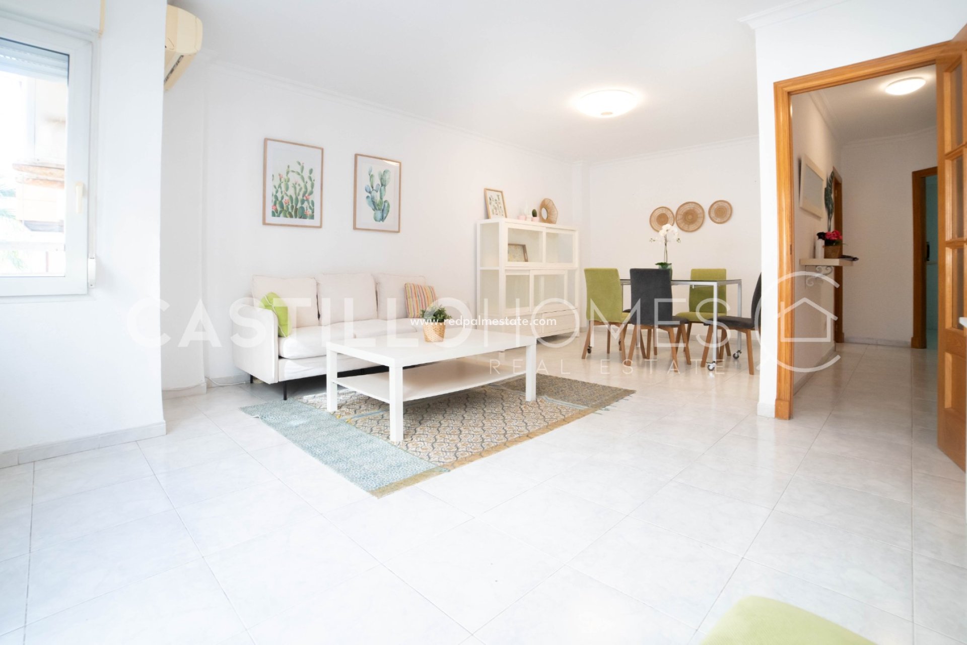 Resale - Apartments -
Torrevieja - Centro Torrevieja