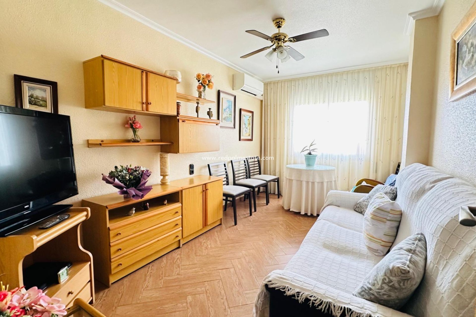 Resale - Apartments -
Torrevieja - Centro Torrevieja