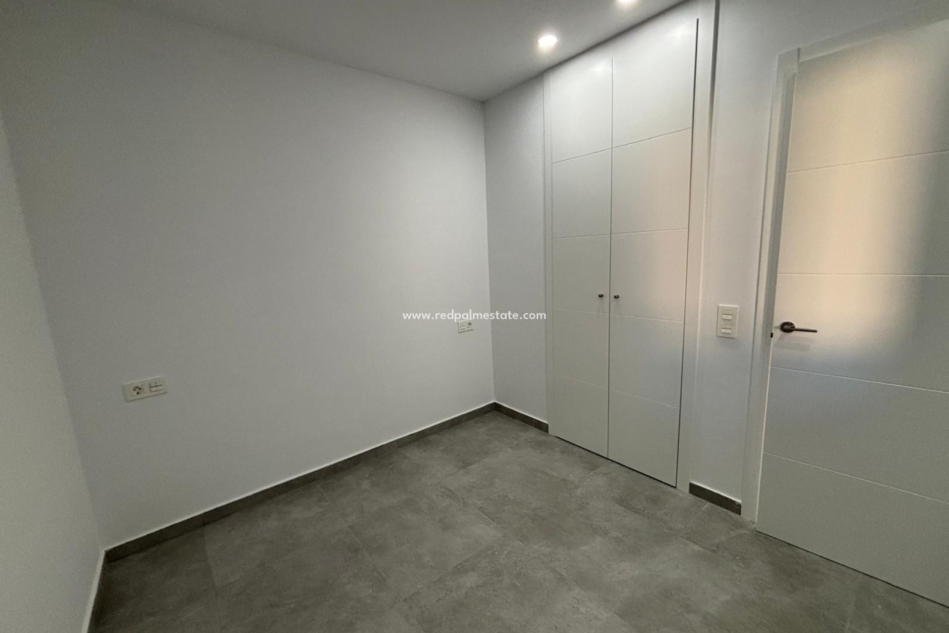 Resale - Apartments -
Torrevieja - Centro Torrevieja