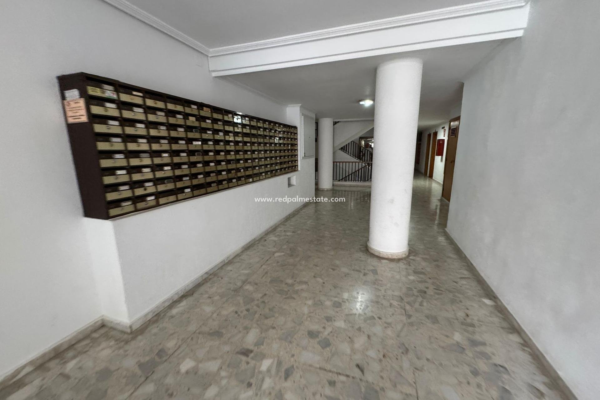 Resale - Apartments -
Torrevieja - Centro Torrevieja