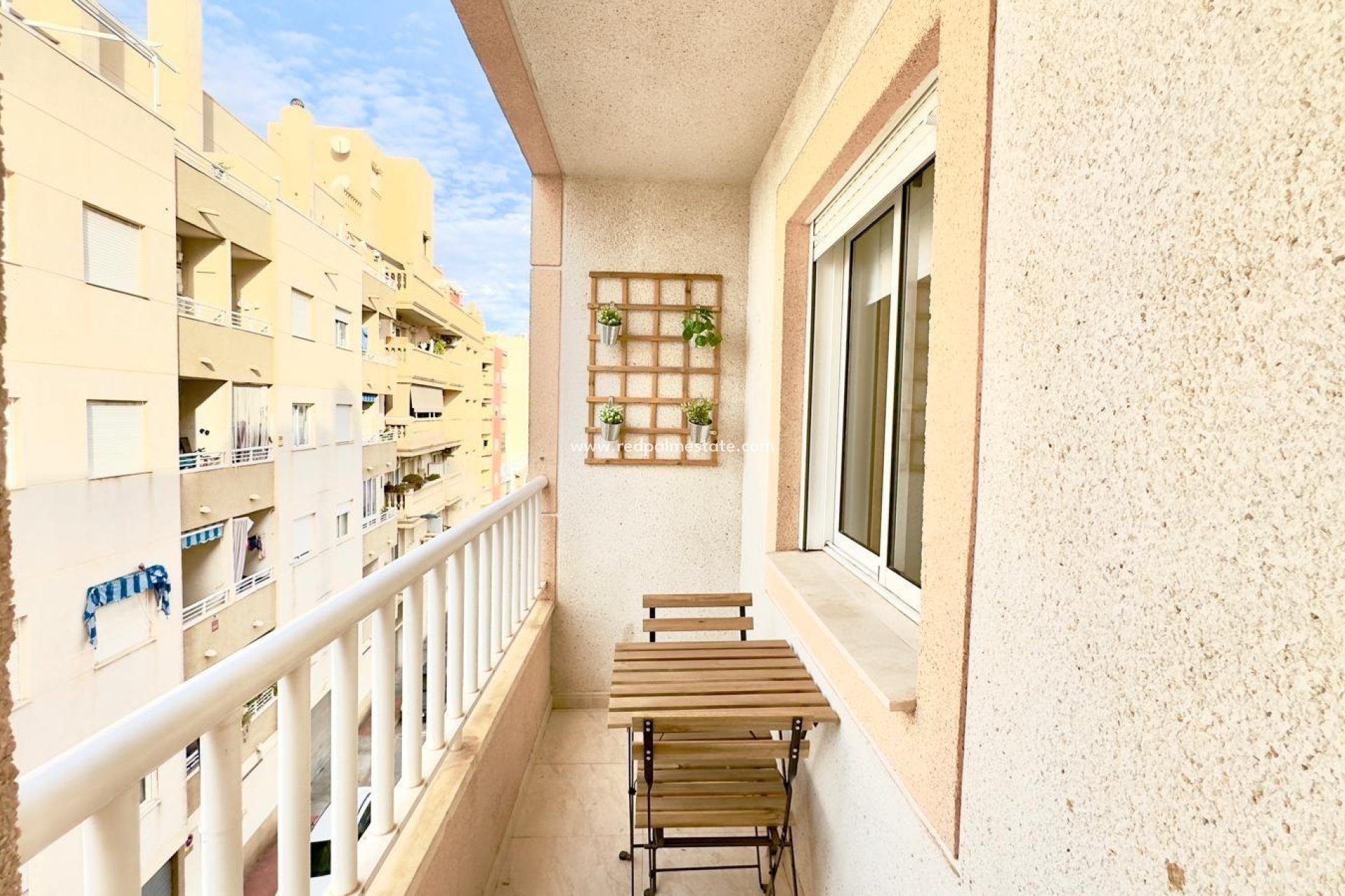 Resale - Apartments -
Torrevieja - Centro Torrevieja