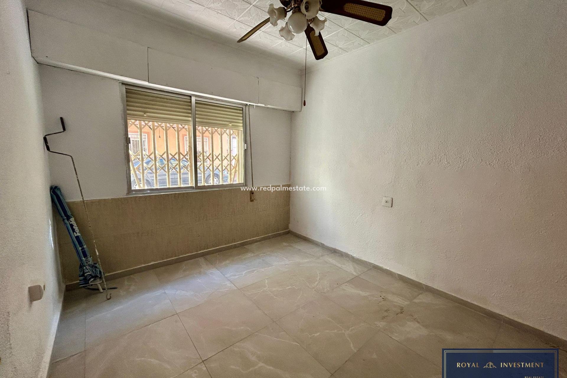 Resale - Apartments -
Torrevieja - Centro Torrevieja