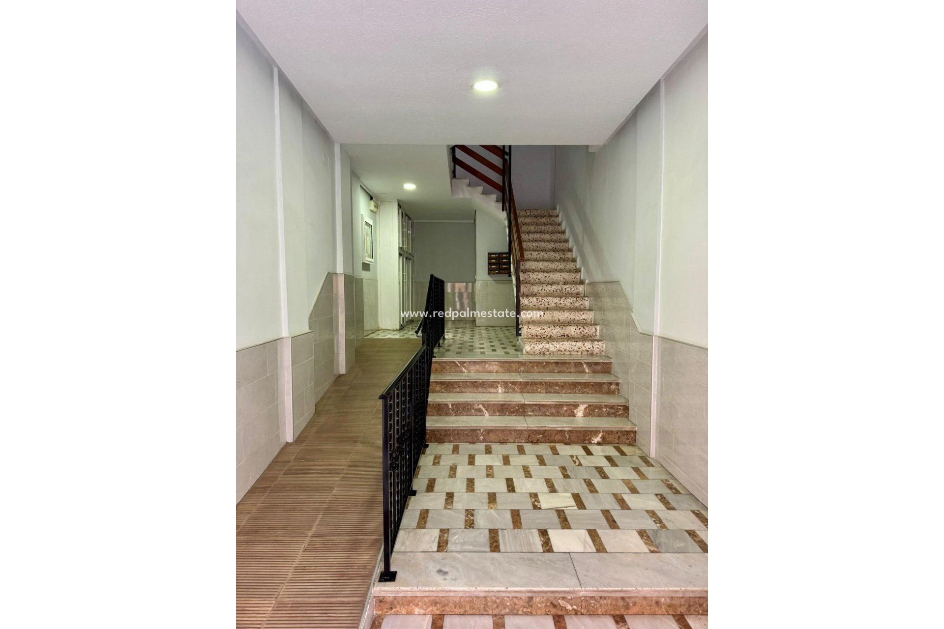 Resale - Apartments -
Torrevieja - Centro Torrevieja