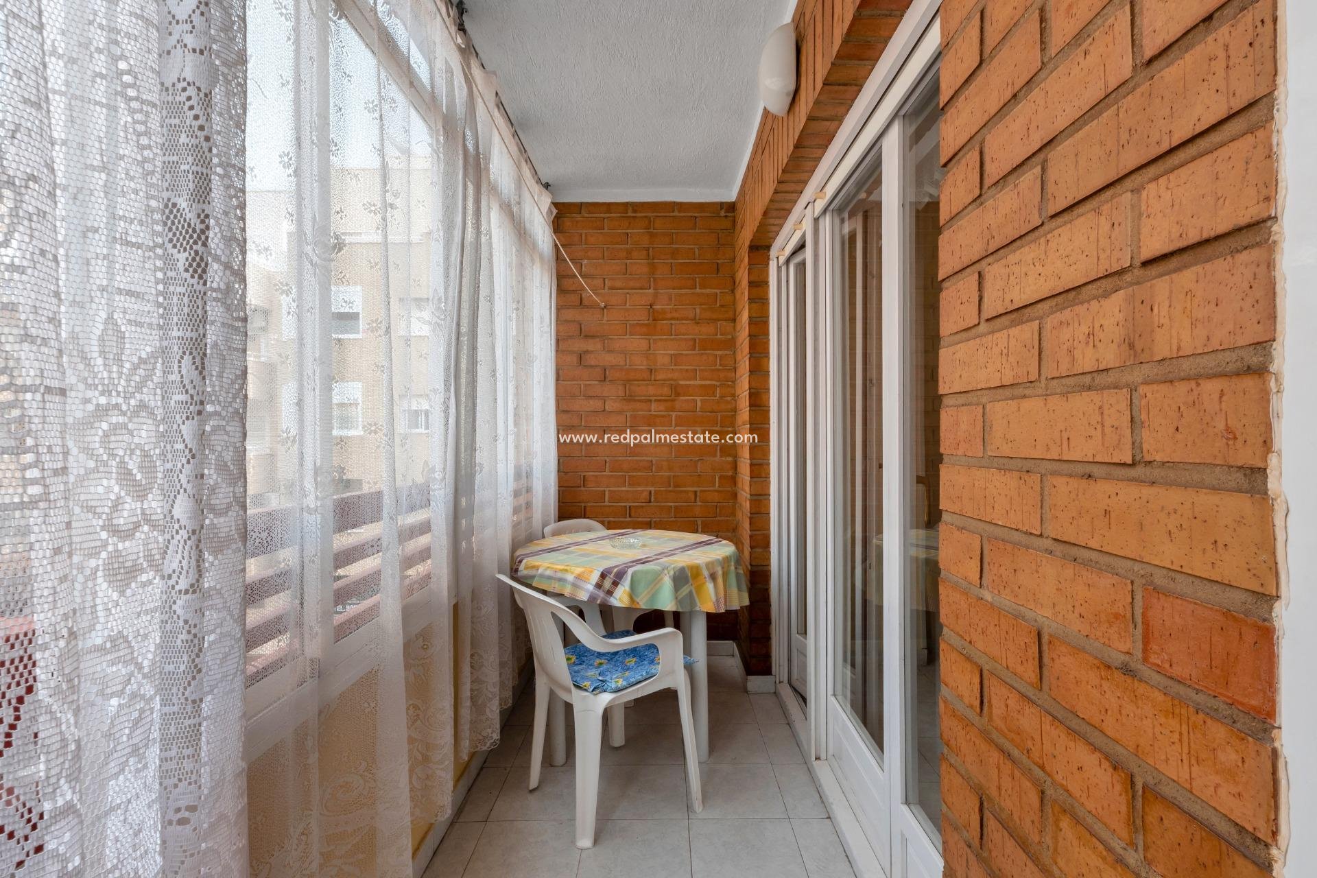 Resale - Apartments -
Torrevieja - Centro Torrevieja