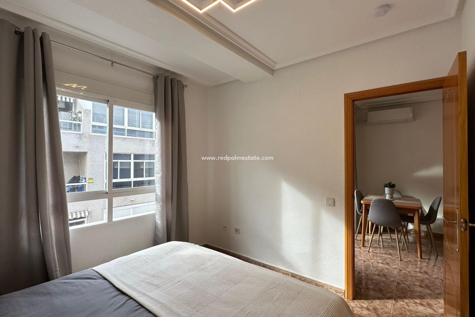 Resale - Apartments -
Torrevieja - Centro Torrevieja