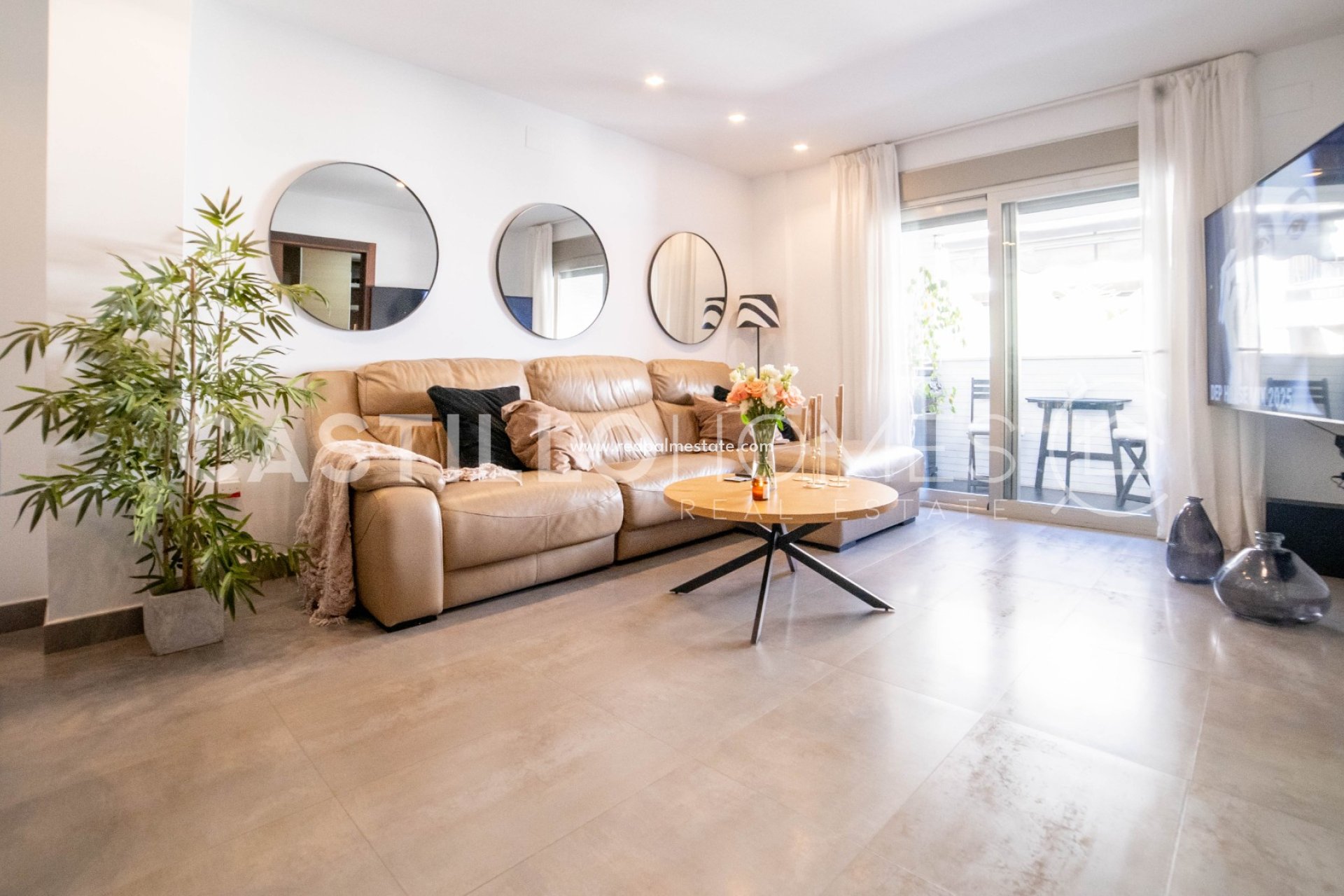 Resale - Apartments -
Torrevieja - Centro Torrevieja