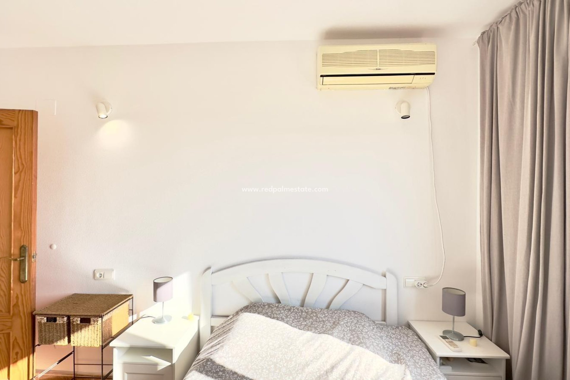 Resale - Apartments -
Torrevieja - Centro Torrevieja