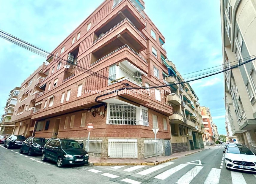 Resale - Apartments -
Torrevieja - Centro Torrevieja