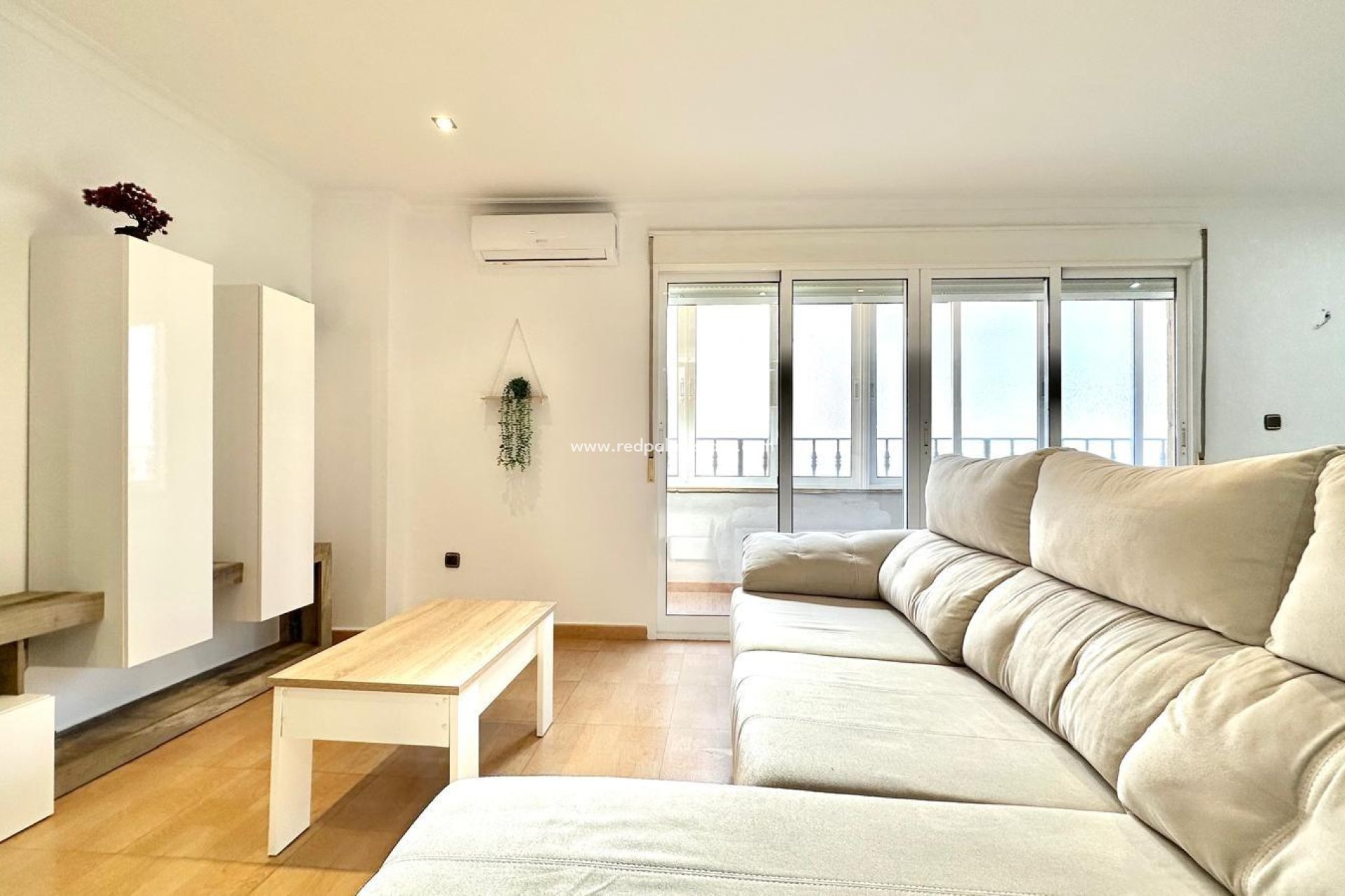 Resale - Apartments -
Torrevieja - Centro Torrevieja