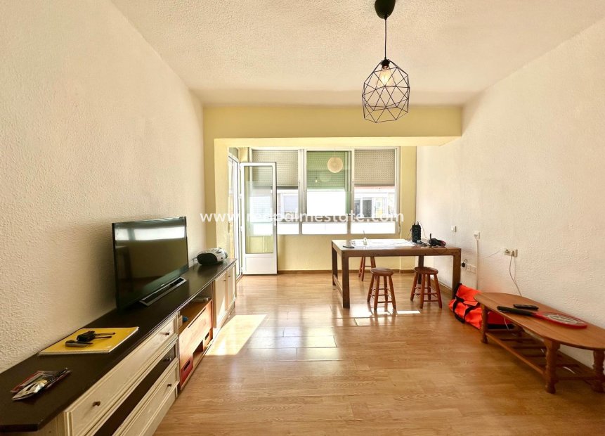 Resale - Apartments -
Torrevieja - Centro Torrevieja