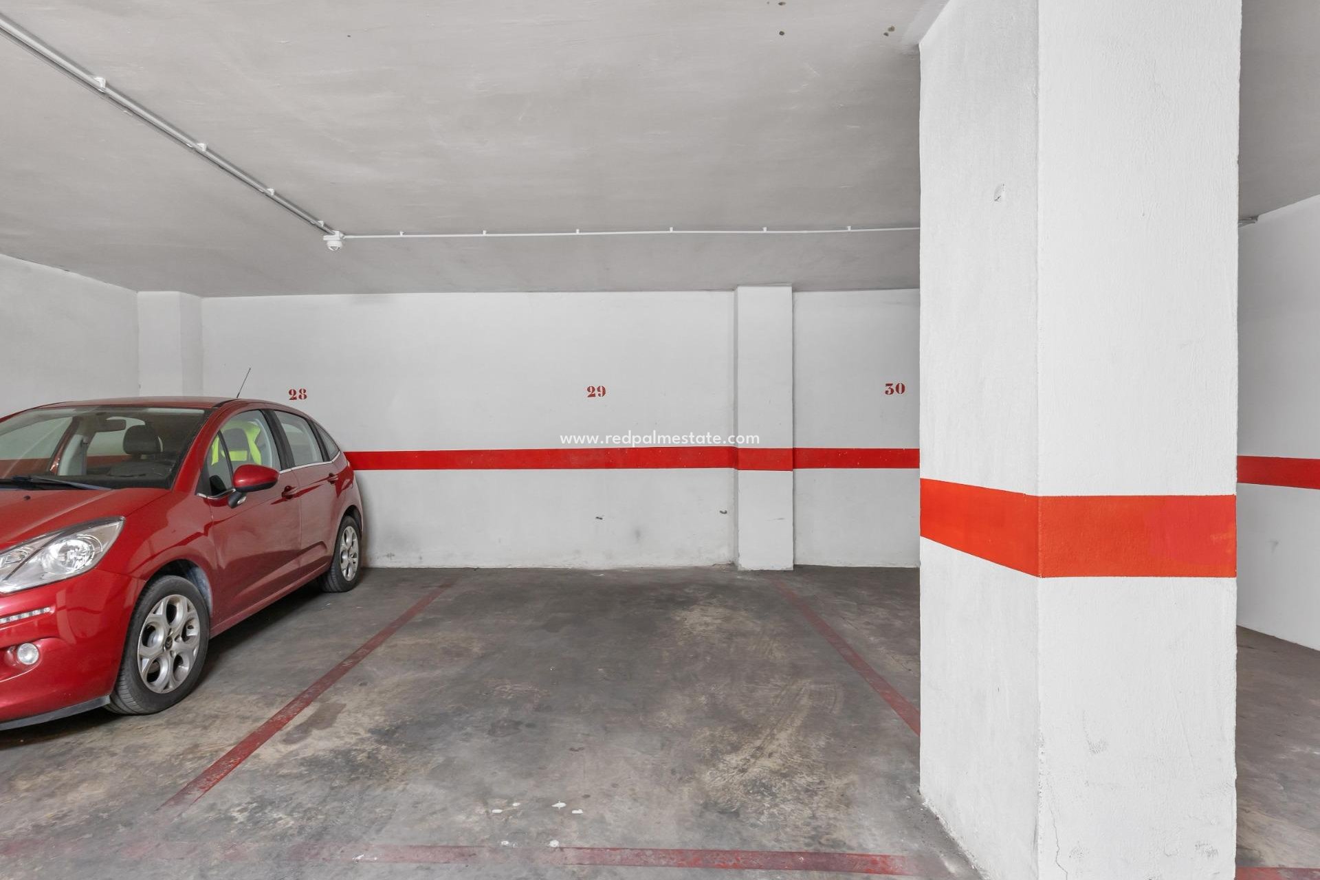 Resale - Apartments -
Torrevieja - Centro Torrevieja