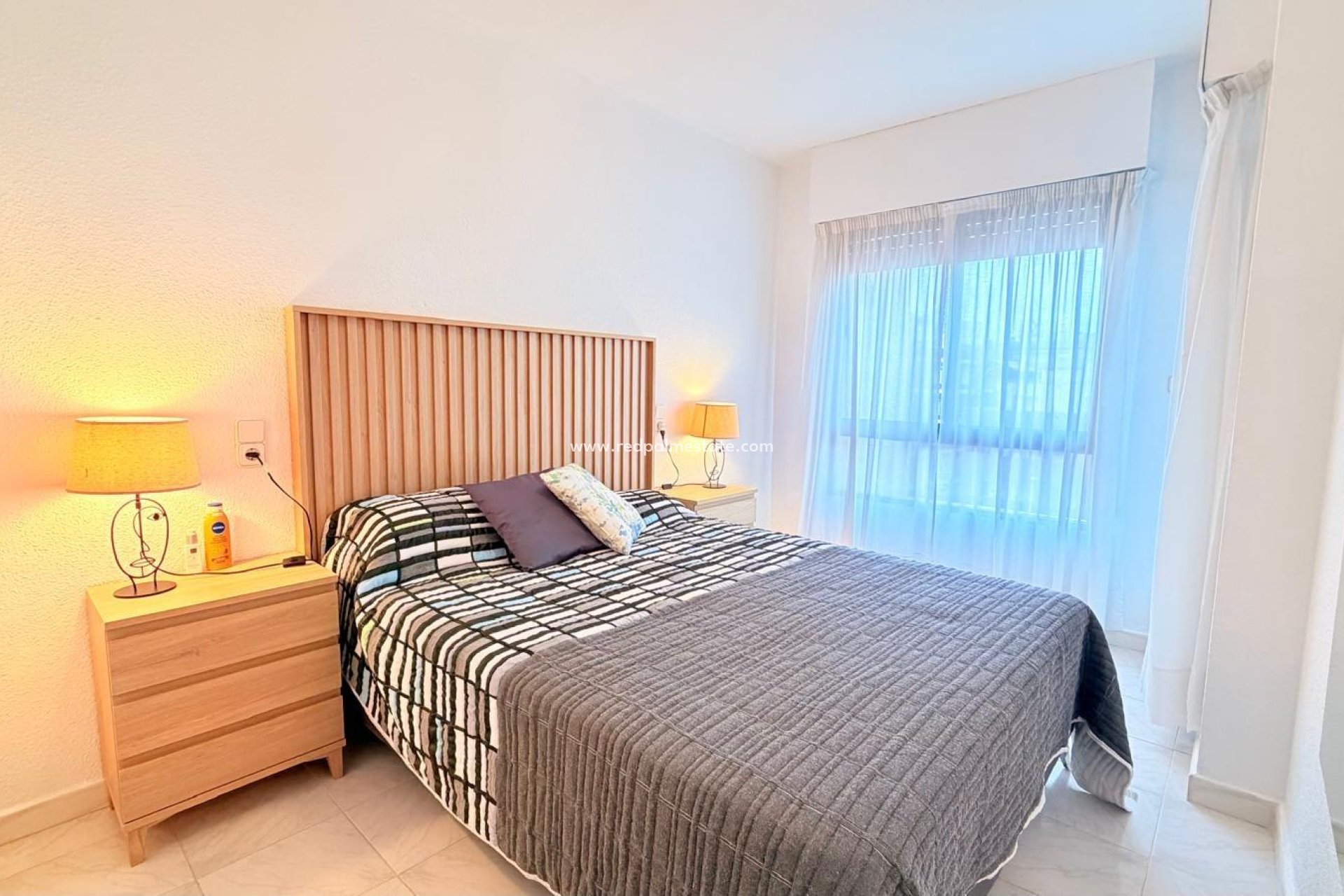 Resale - Apartments -
Torrevieja - Centro Torrevieja