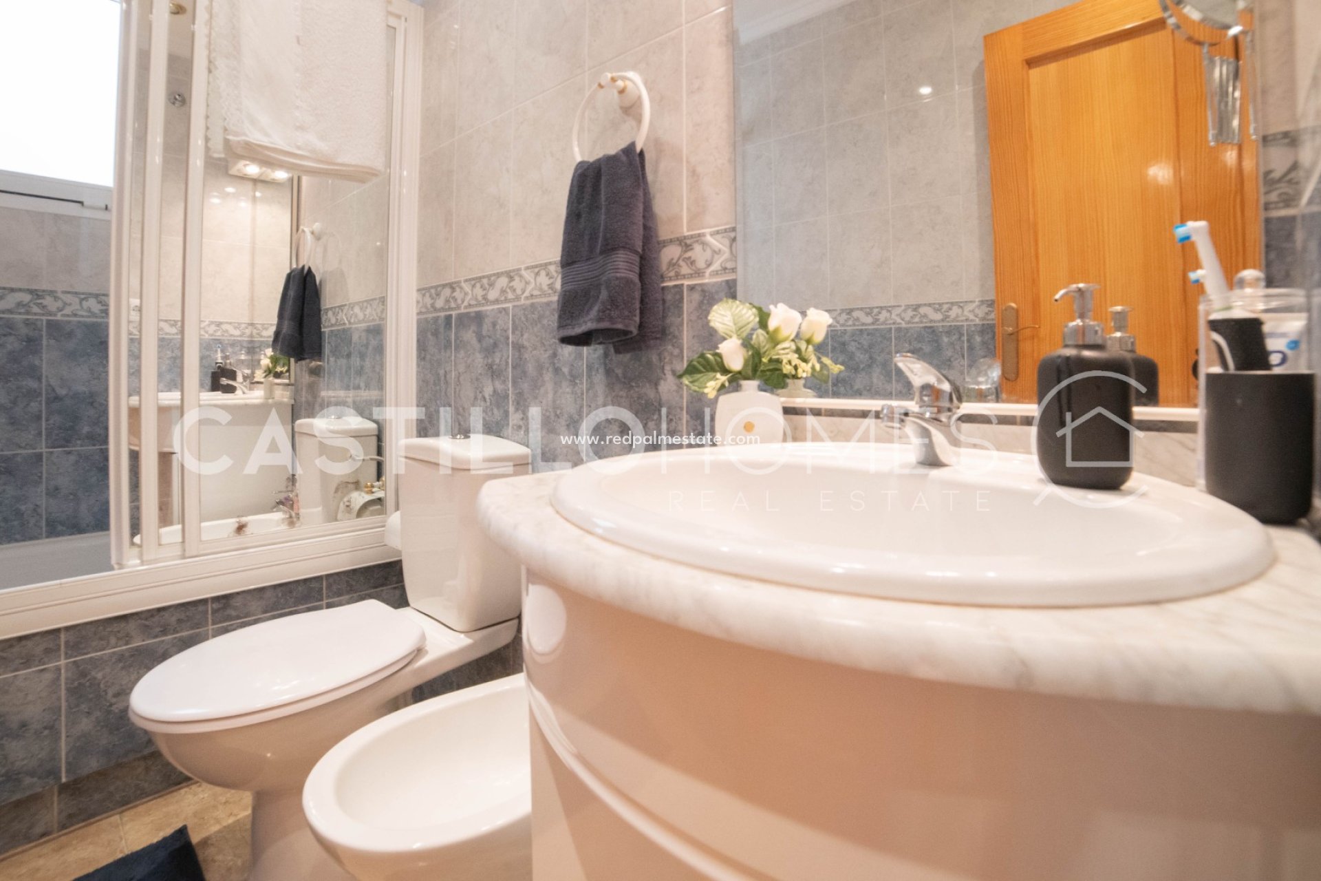 Resale - Apartments -
Torrevieja - Centro Torrevieja