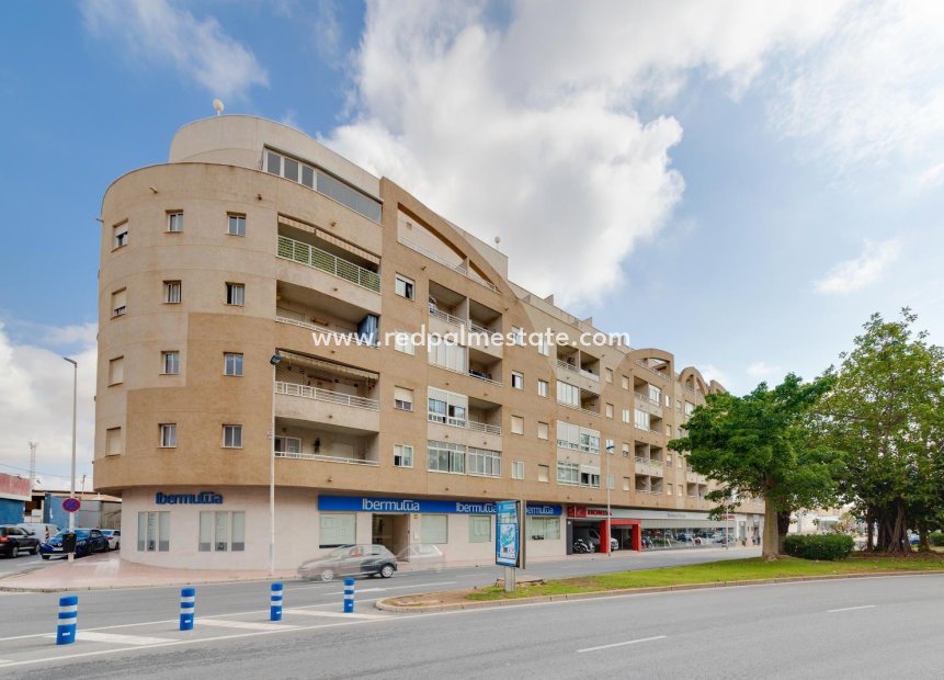 Resale - Apartments -
Torrevieja - Centro Torrevieja